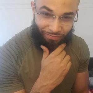 Meet your Posher, Amil